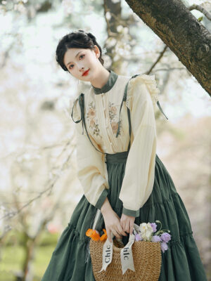 New Chinese-style Han elements Hanfu embroidered top with green suspender skirt dress